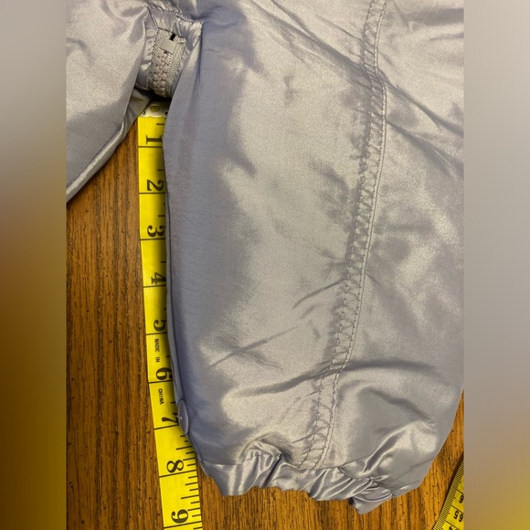 OshKosh B’gosh Lavender Hooded Zippered Snowsuit and Attached Mittens - 12 mos - Picture 9 of 13